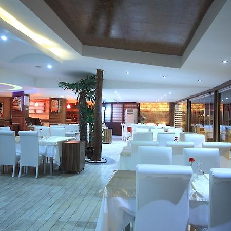 Tuana Hotel Atakum Buitenkant foto