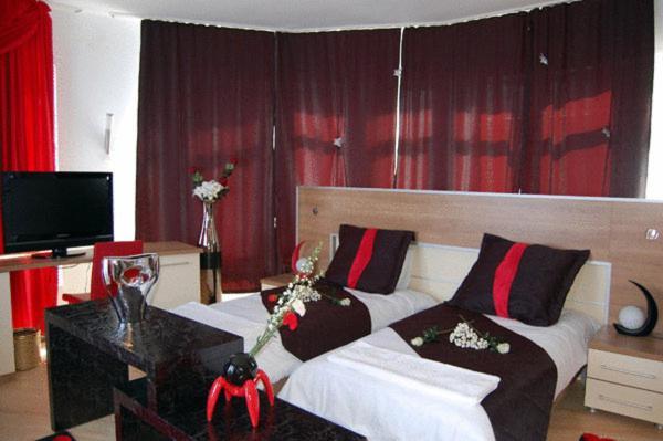 Tuana Hotel Atakum Buitenkant foto